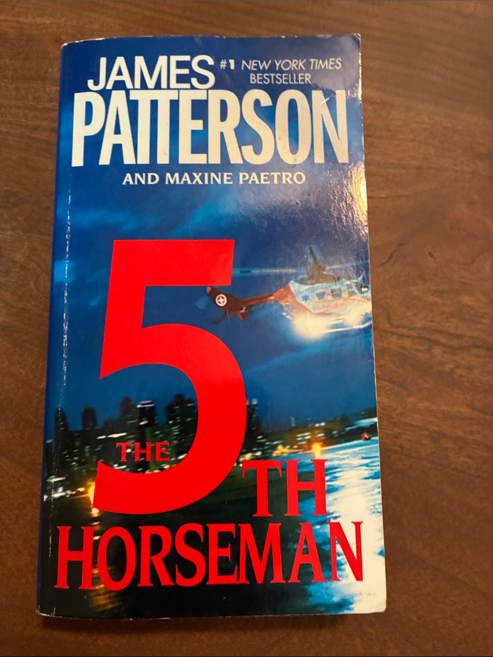The 5th Horseman - Blue & Red Paperback Thriller